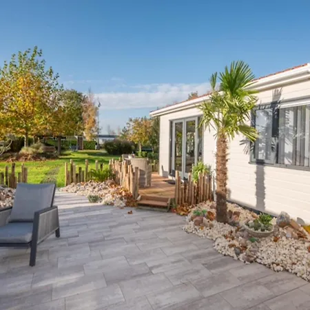 In Near North Sea Beach, Cleaning Included Holiday home