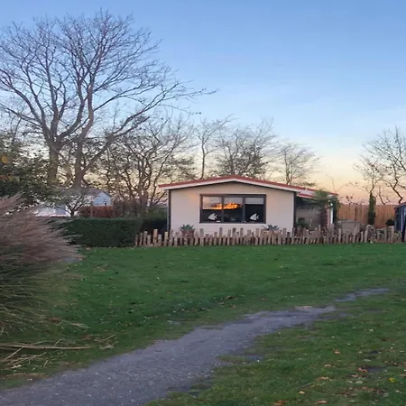 Holiday home In Near North Sea Beach, Cleaning Included Goedereede