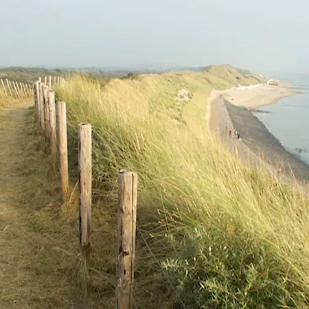 In Near North Sea Beach, Cleaning Included